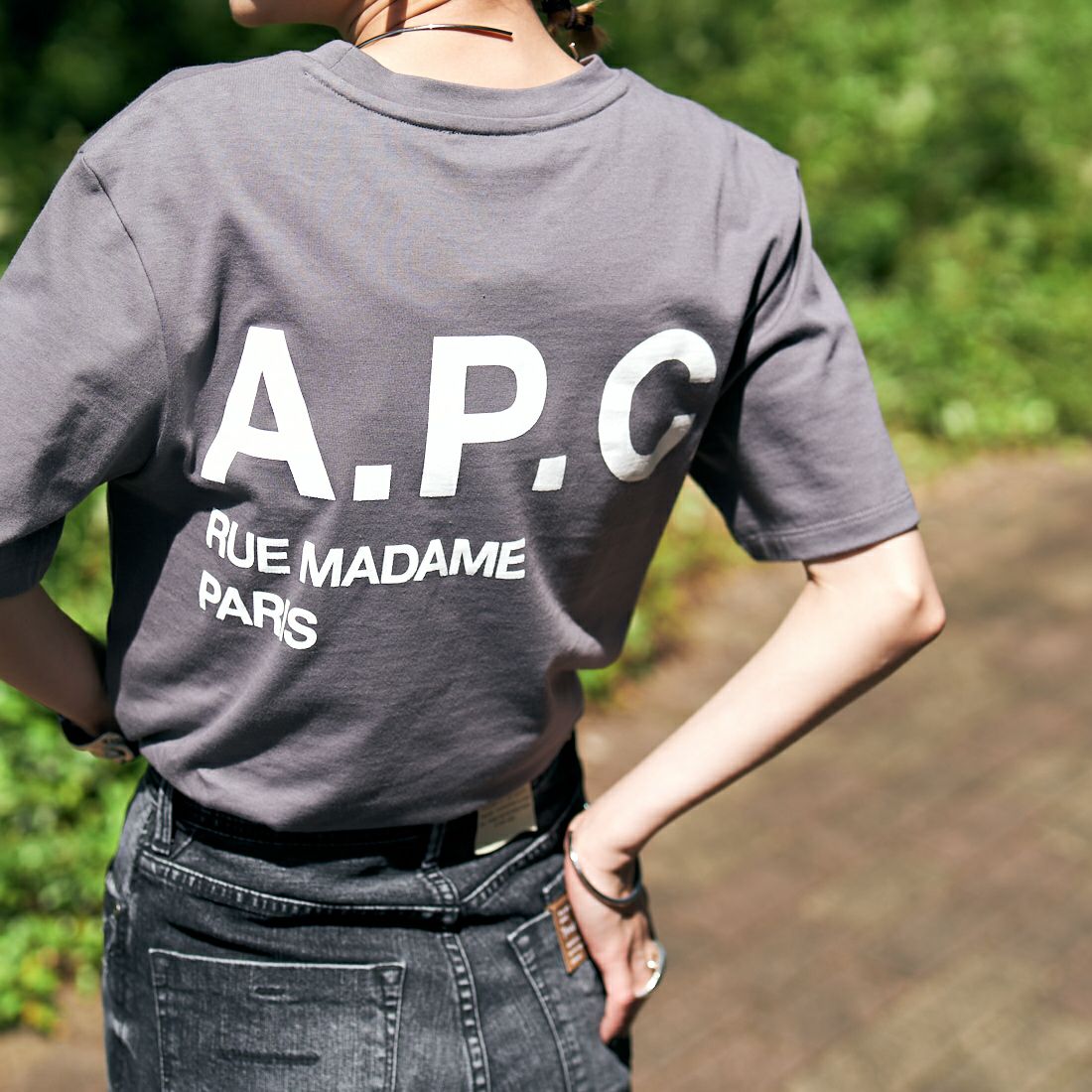 A.P.C. [アー・ペー・セー] 別注 ロゴプリントポケットTシャツ