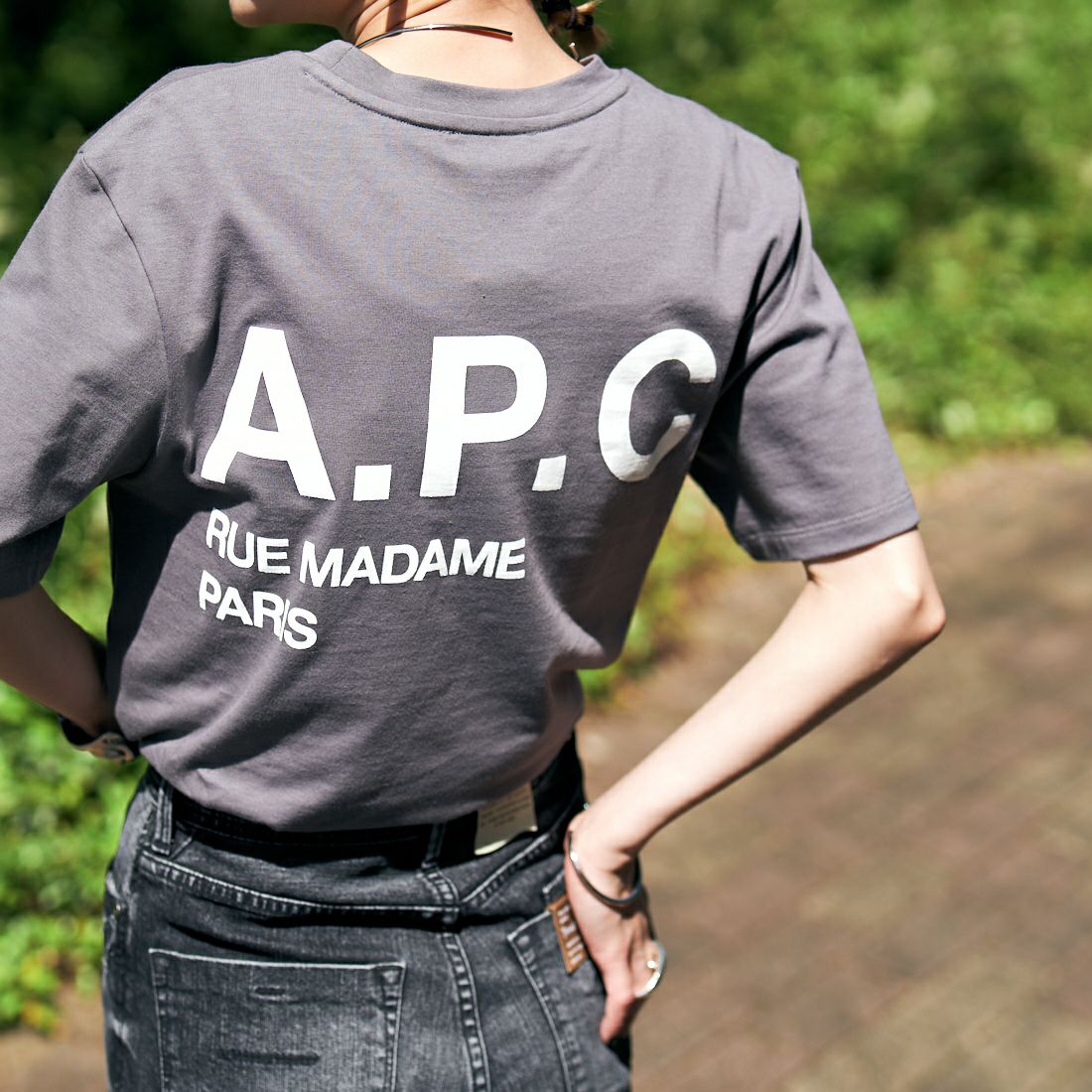A.P.C. [アー・ペー・セー] 別注 ロゴプリントポケットTシャツ [POCKETLOGO-JF] BLANC