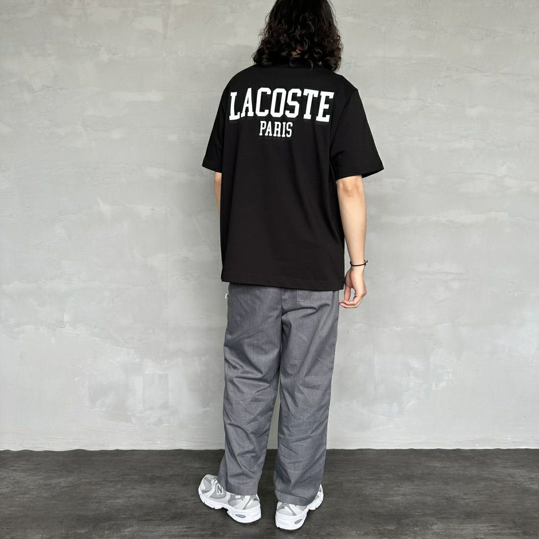 LACOSTE [ラコステ] バックプリントベーシックTシャツ [TH4705] 031 BLACK &&モデル身長：173cm 着用サイズ：4&&