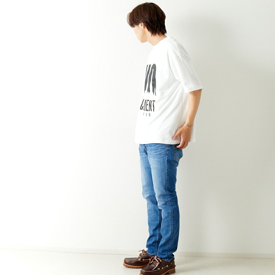 NO COMMENT PARIS [ノーコメントパリ] ショートスリーブ ビッグロゴTシャツ [NC-OT0035] WHITE &&モデル身長：179cm 着用サイズ：L&&