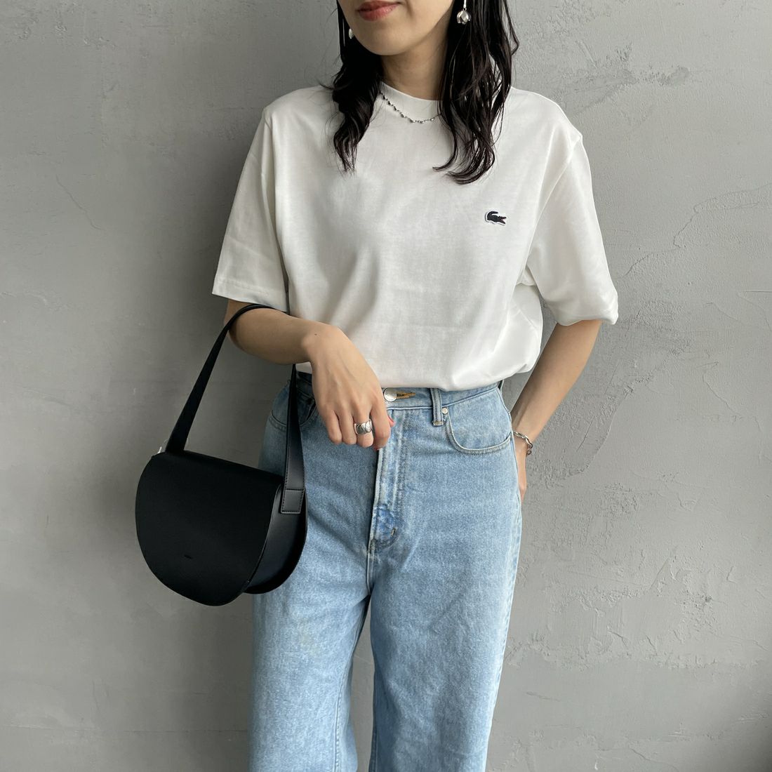 LACOSTE [ラコステ] バックプリントベーシックTシャツ [TH4705] 70V WHITE &&モデル身長：160cm 着用サイズ：2&&