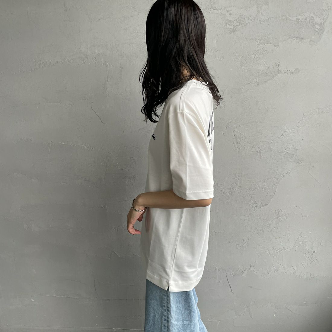 LACOSTE [ラコステ] バックプリントベーシックTシャツ [TH4705] 70V WHITE &&モデル身長：160cm 着用サイズ：2&&