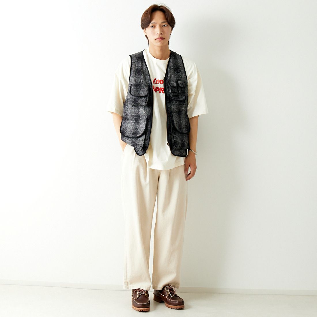 Name. [ネーム] フランネルフォトグラファーベスト [NMVE-002C] BLACK &&モデル身長：179cm 着用サイズ：1&&
