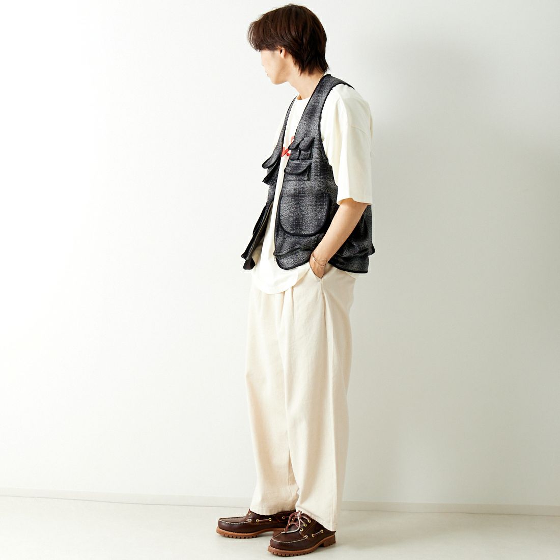 Name. [ネーム] フランネルフォトグラファーベスト [NMVE-002C] BLACK &&モデル身長：179cm 着用サイズ：1&&