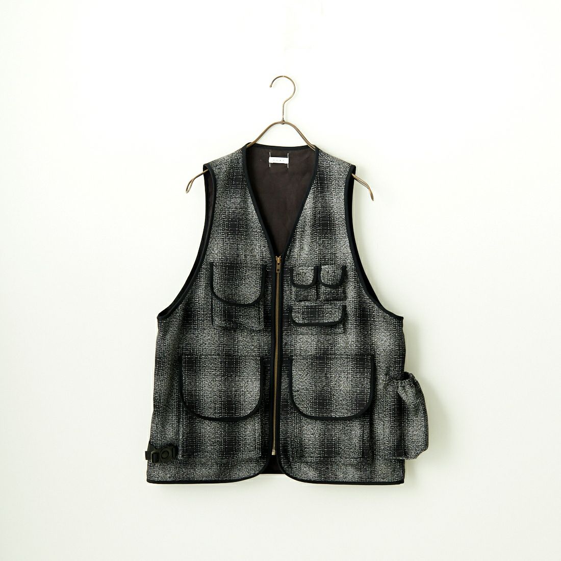 Name. [ネーム] フランネルフォトグラファーベスト [NMVE-002C] BLACK