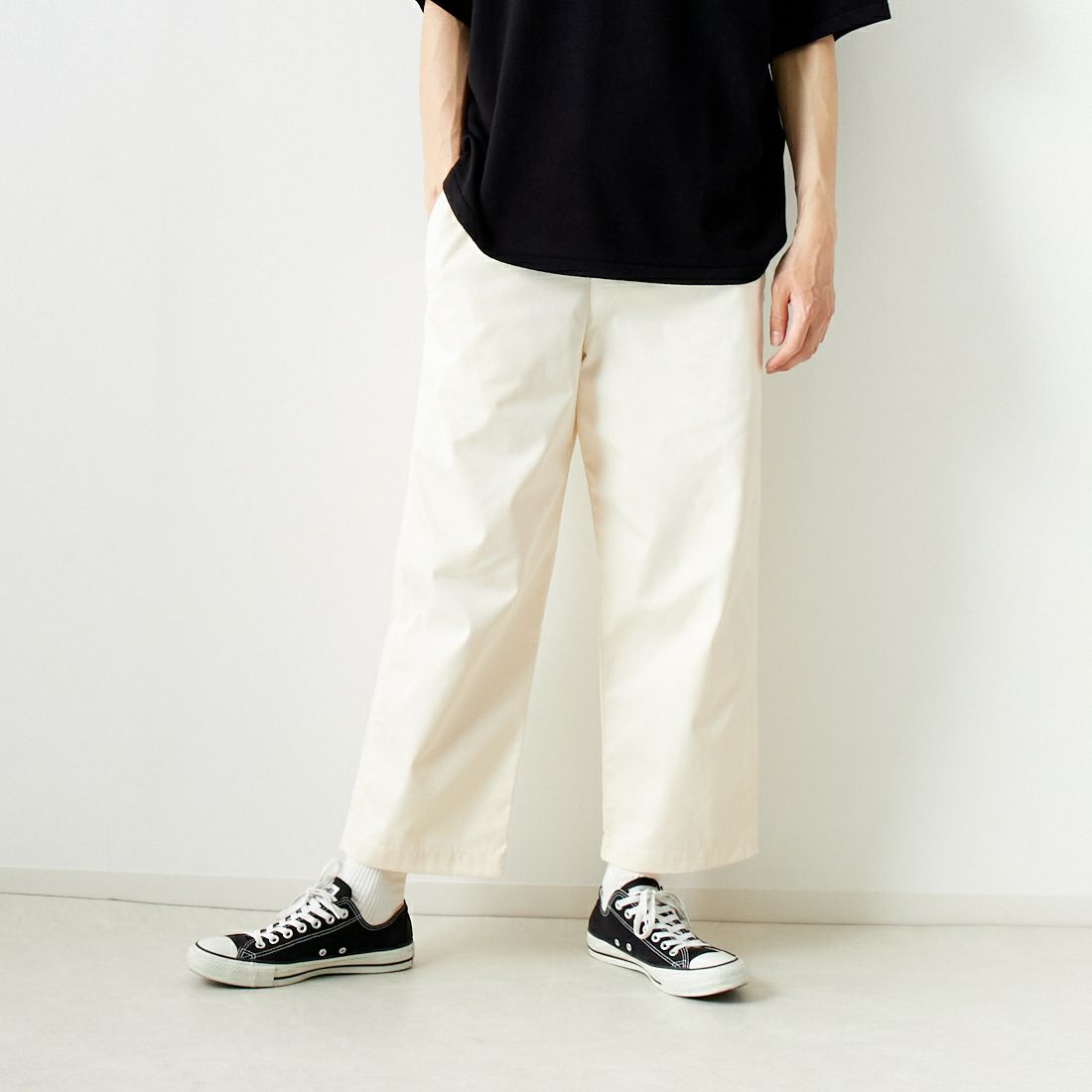 ERICK HUNTER [エリックハンター] リヴィジョン ワイドフィットパンツ [EH100001000] OFF WHITE &&モデル身長：182cm 着用サイズ：M&&
