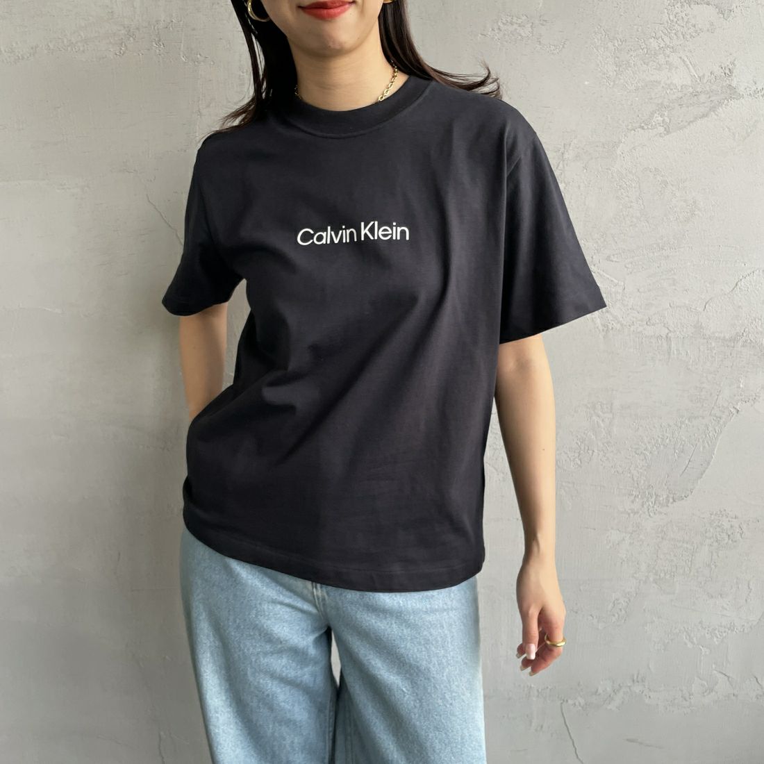 Calvin Klein [カルバンクライン] ロゴプリントボクシーTシャツ [40WH113] BAE &&モデル身長：163cm 着用サイズ：S&&