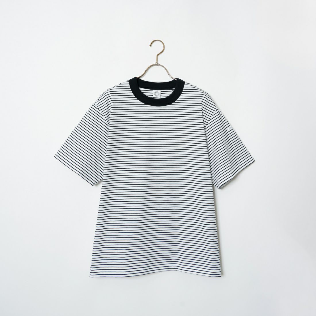 WHITE/BLAC