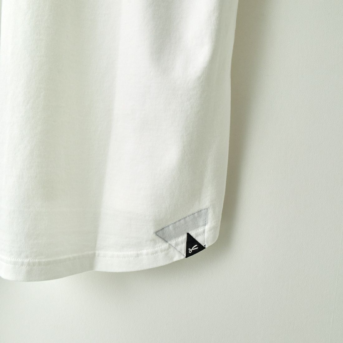 DENHAM [デンハム] 7ポケットTシャツ [7-POCKET-SS-TEE] WHITE