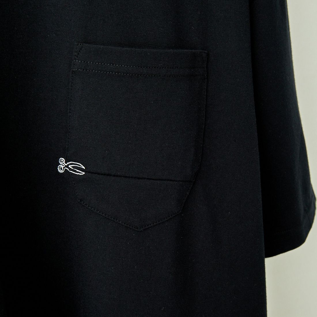DENHAM [デンハム] 7ポケットTシャツ [7-POCKET-SS-TEE] BLACK