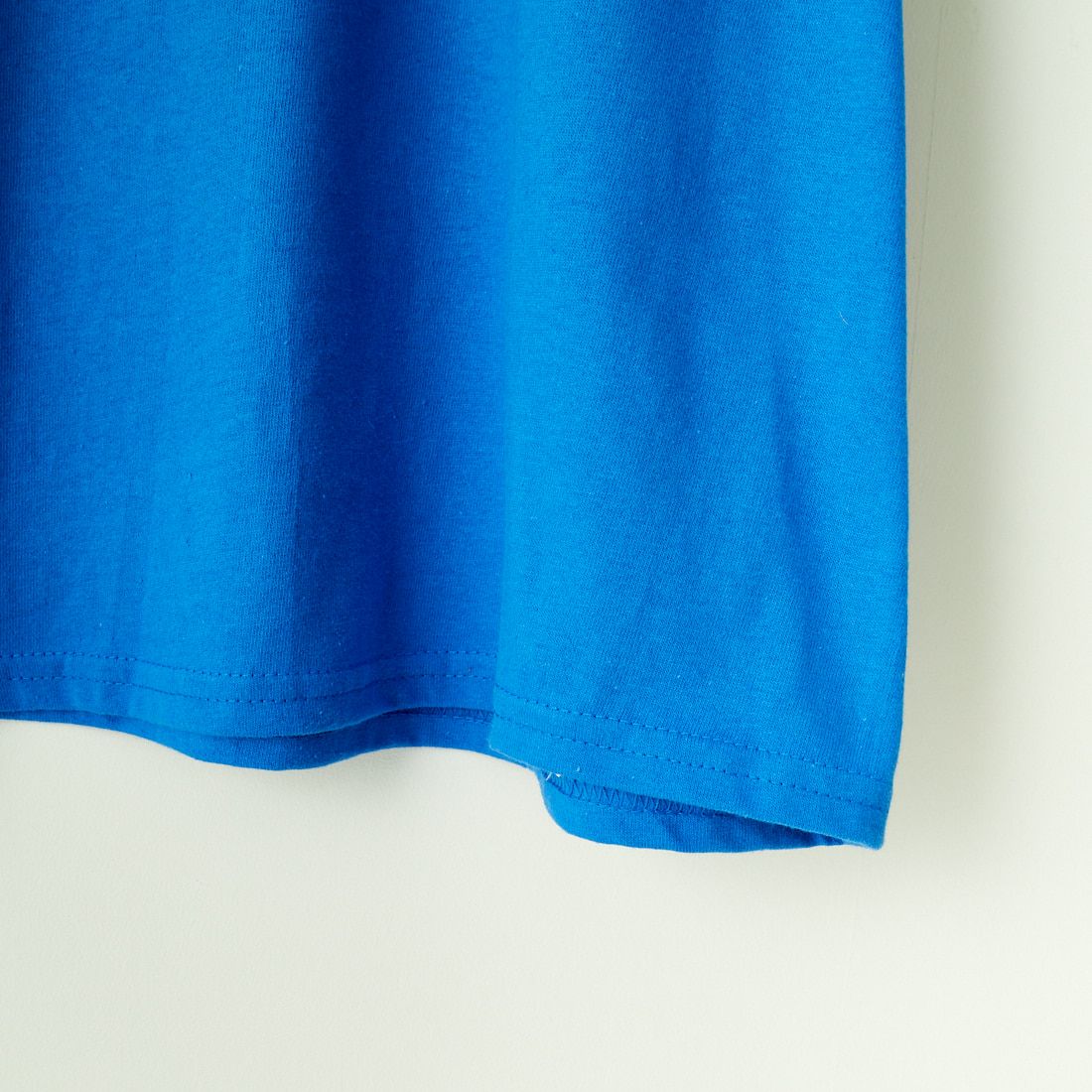 BLUESCENTRIC [ブルースセントリック] MILES DAVIS NEON Tシャツ [BC110093000] ROYAL
