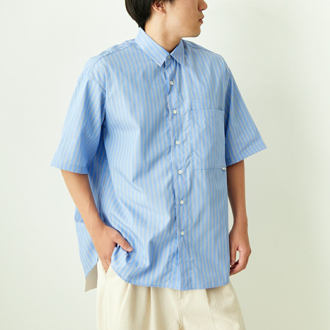 amne [アンヌ] ストライプハーフスリーブシャツ [AMN-SH-046] BLUE &&モデル身長：173cm 着用サイズ：2&&