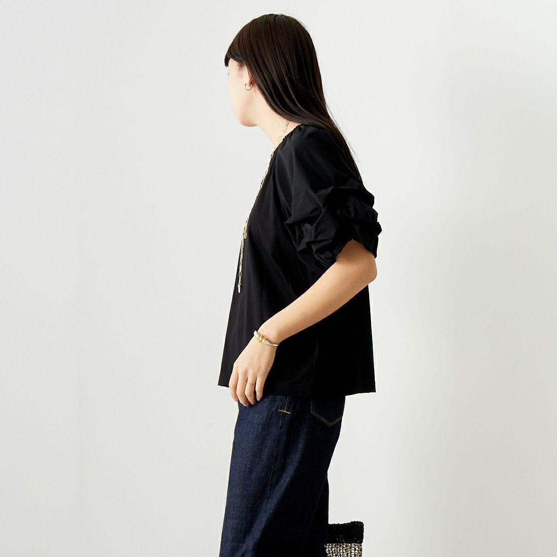 Jeans Factory Clothes [ジーンズファクトリークローズ] ボリュームスリーブ切替Tシャツ [21242056] ﾌﾞﾗｯｸ &&モデル身長：167cm 着用サイズ：F&&