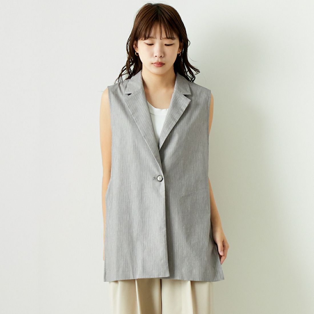 Jeans Factory Clothes [ジーンズファクトリークローズ] バックラッシュ ダブルカラーベスト [21242051] 002 ｸﾞﾚｰｽﾄ &&モデル身長：167cm 着用サイズ：F&&