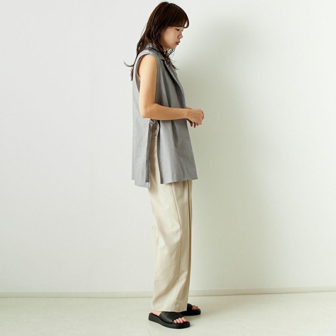 Jeans Factory Clothes [ジーンズファクトリークローズ] バックラッシュ ダブルカラーベスト [21242051] 002 ｸﾞﾚｰｽﾄ &&モデル身長：167cm 着用サイズ：F&&