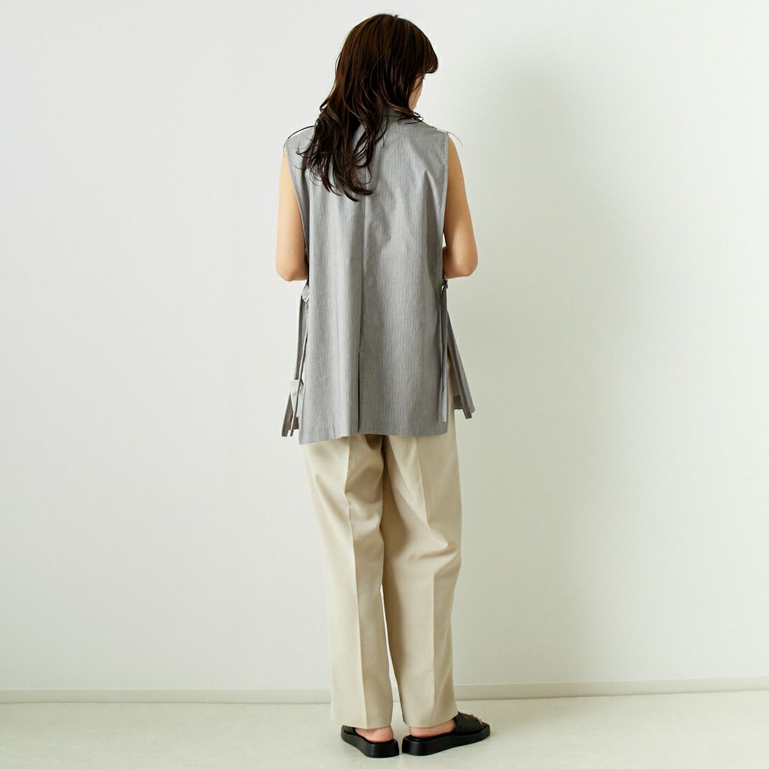 Jeans Factory Clothes [ジーンズファクトリークローズ] バックラッシュ ダブルカラーベスト [21242051] 002 ｸﾞﾚｰｽﾄ &&モデル身長：167cm 着用サイズ：F&&