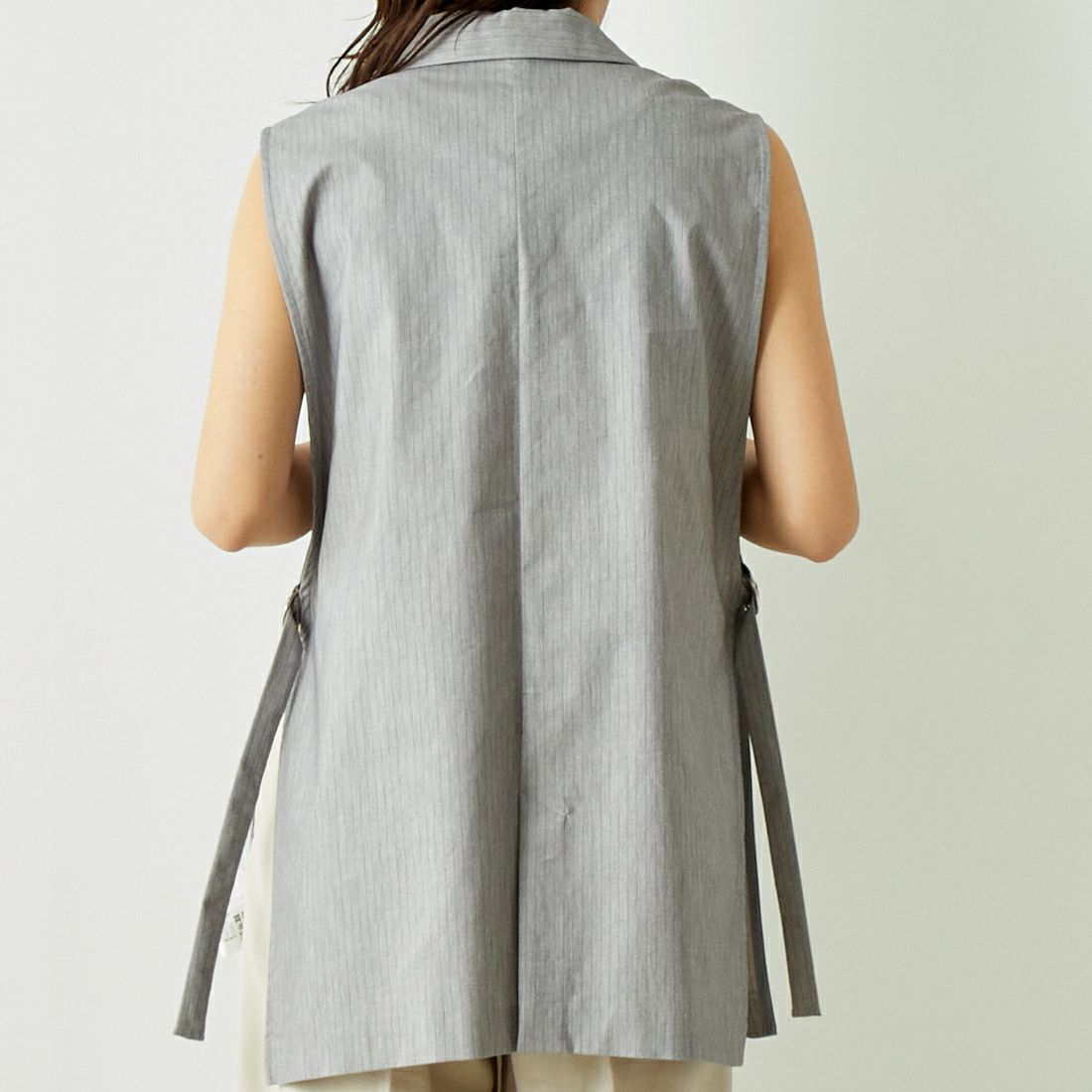 Jeans Factory Clothes [ジーンズファクトリークローズ] バックラッシュ ダブルカラーベスト [21242051] 002 ｸﾞﾚｰｽﾄ &&モデル身長：167cm 着用サイズ：F&&