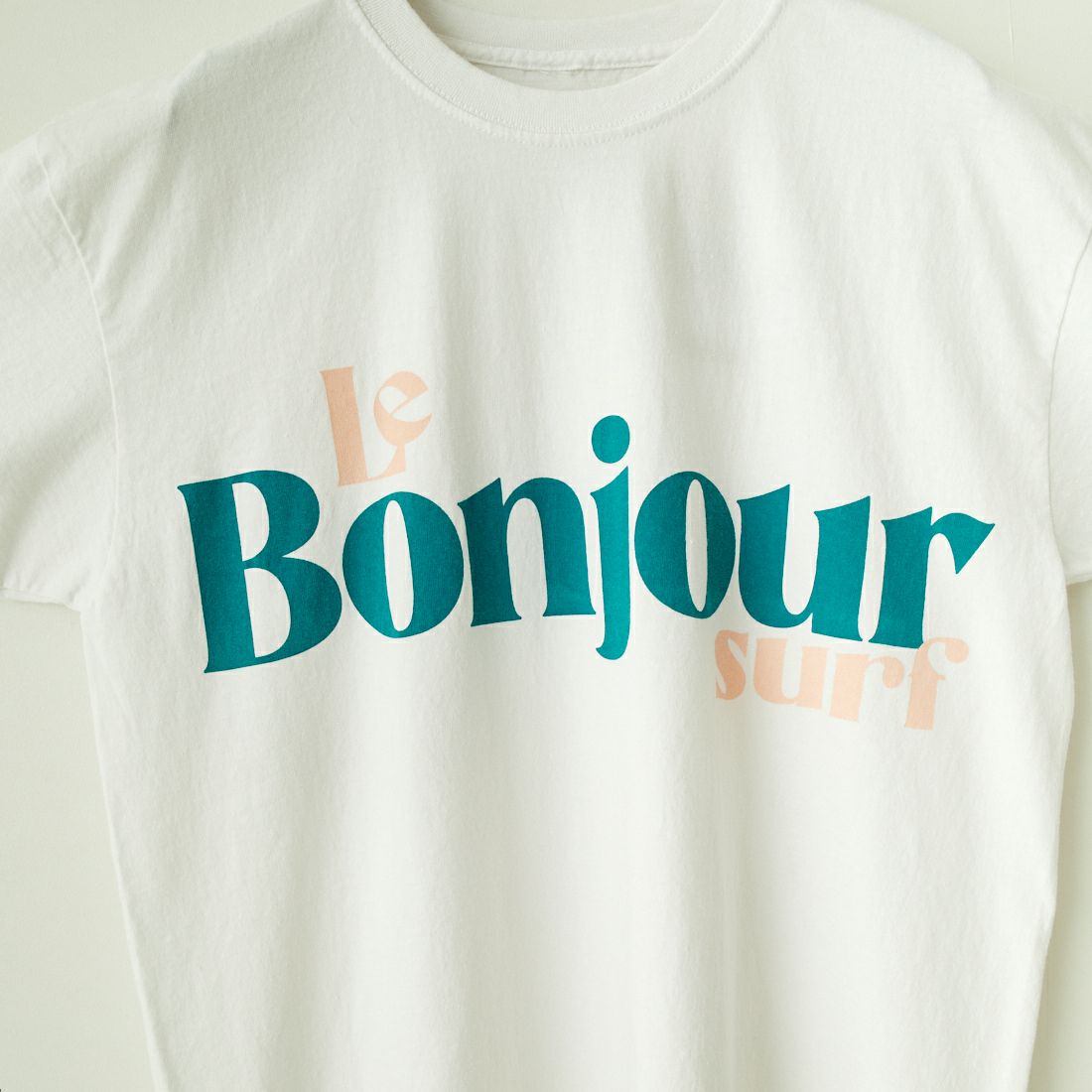 Le Bonjour surf [ボンジュールサーフ] スタンダードロゴプリントTシャツ [LBJ-000-241001]