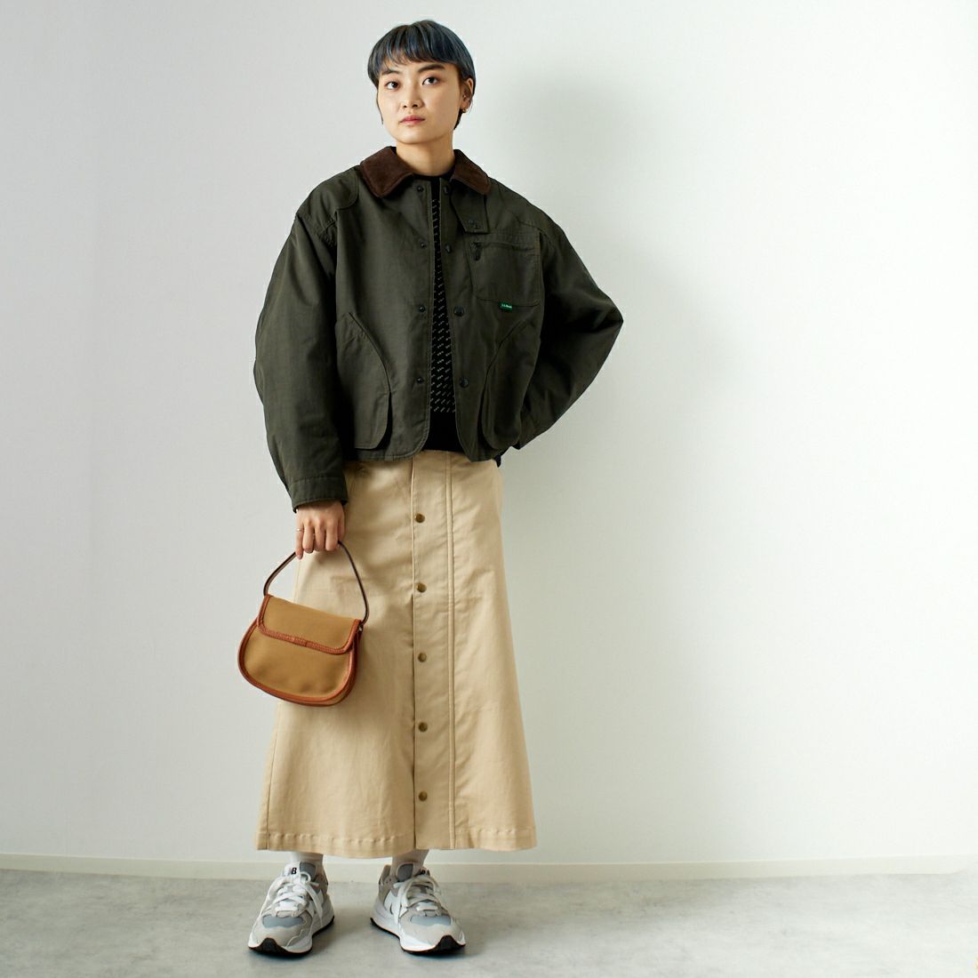 Barbour [バブアー] ロングレングススカート [241LSKG001] BEIGE &&モデル身長：160cm 着用サイズ：S&&
