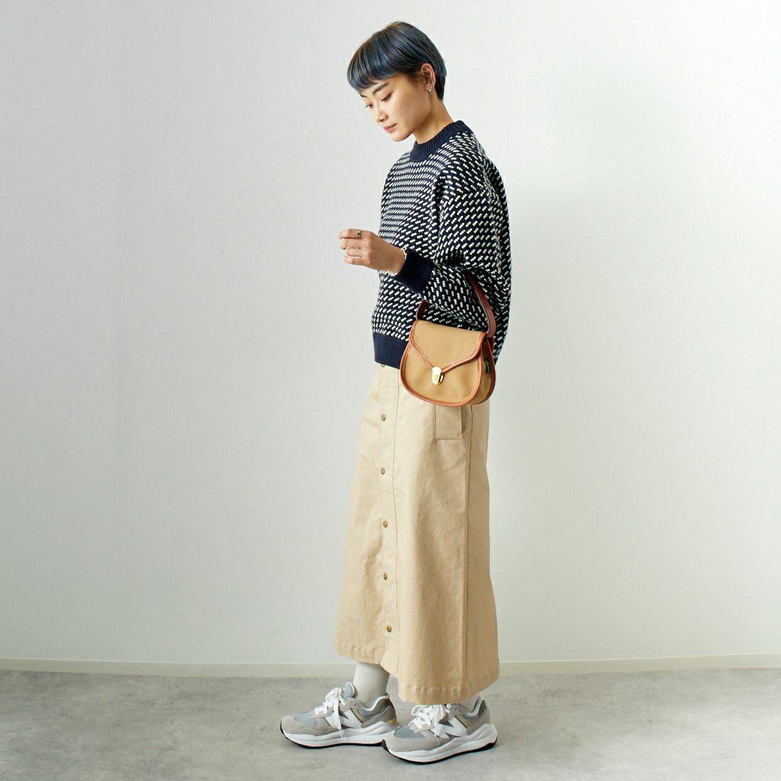 Barbour [バブアー] ロングレングススカート [241LSKG001] BEIGE &&モデル身長：160cm 着用サイズ：S&&