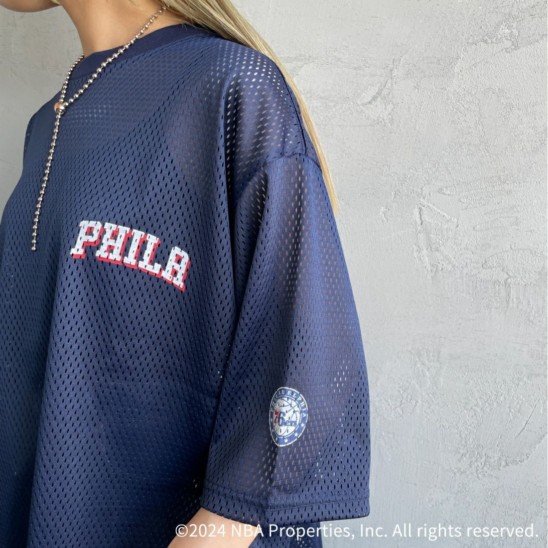 OFF THE COURT BY NBA [オフ ザ コート バイ エヌビーエー] 別注 メッシュTシャツ [JF-24SS-001-JF] NVY 76ERS