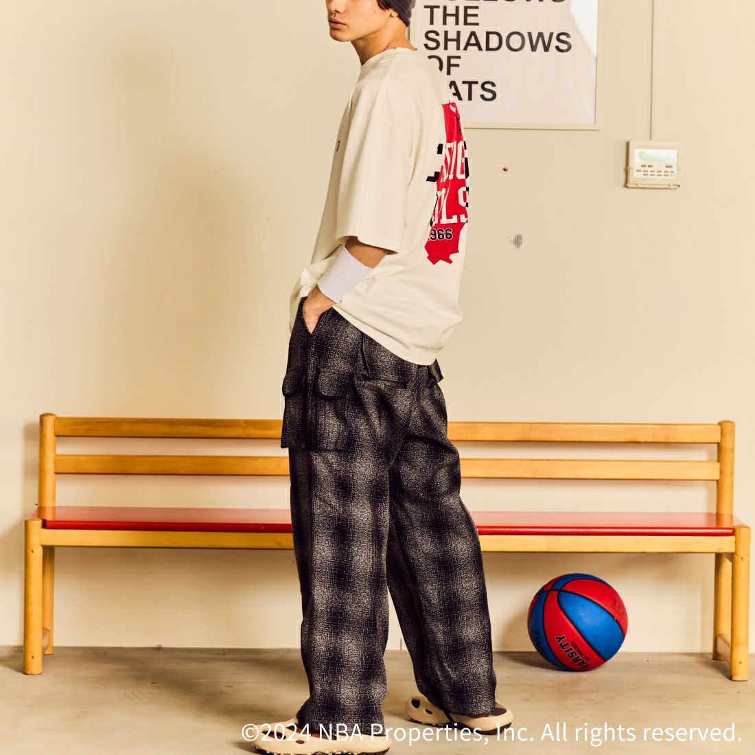 OFF THE COURT BY NBA [オフ ザ コート バイ エヌビーエー] 別注 チームTシャツ [JF-24SS-002-JF] BLK SUNS