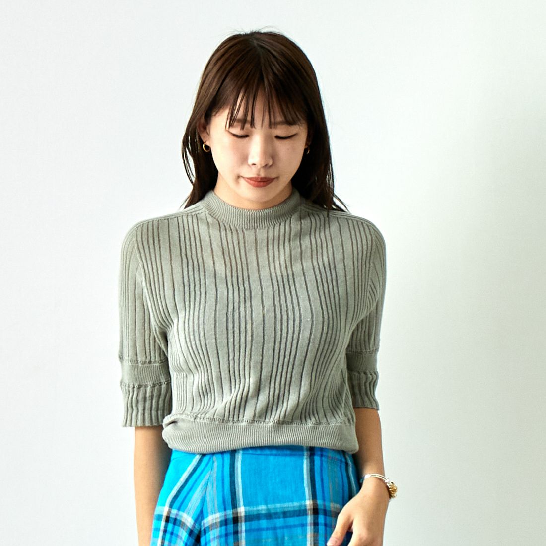 JoICEADDED [ジョイスアディッド] コットンシアー ニットプルオーバー [J241KN05] GREY &&モデル身長：167cm 着用サイズ：F&&