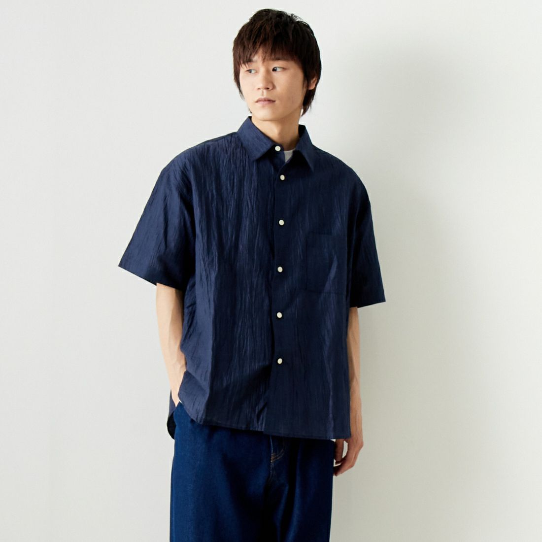 SLICK [スリック] リネンワッシャーレギュラーシャツ [5255863] 210 NAVY &&モデル身長：182cm 着用サイズ：2&&