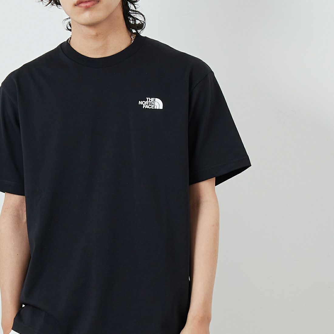 THE NORTH FACE [ザ ノースフェイス] ショートスリーブ バンダナスクエアロゴTシャツ [NT32446] K2 &&モデル身長：179cm 着用サイズ：L&&