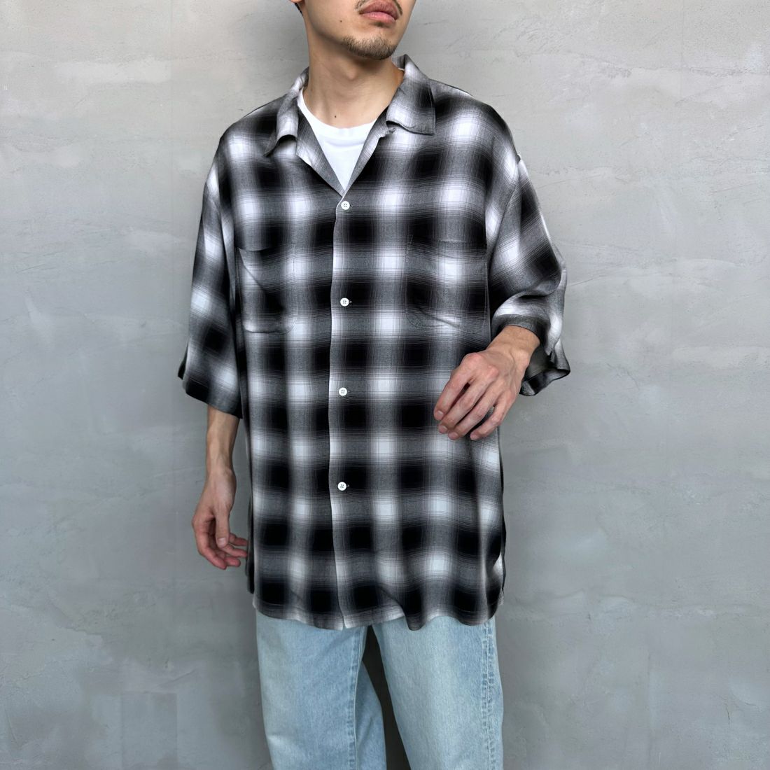 DAN RIVER [ダンリバー] 別注 レーヨンオープンカラーチェックシャツ [DR24S002-JF] BLACK &&モデル身長：168cm 着用サイズ：L&&