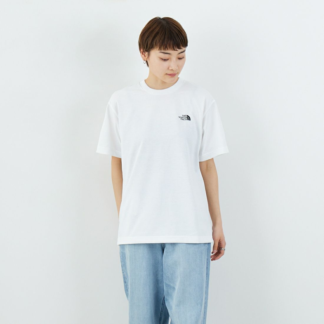 THE NORTH FACE [ザ ノースフェイス] ショートスリーブ バックスクエアロゴTシャツ [NT32447] W2 &&モデル身長：160cm 着用サイズ：S&&