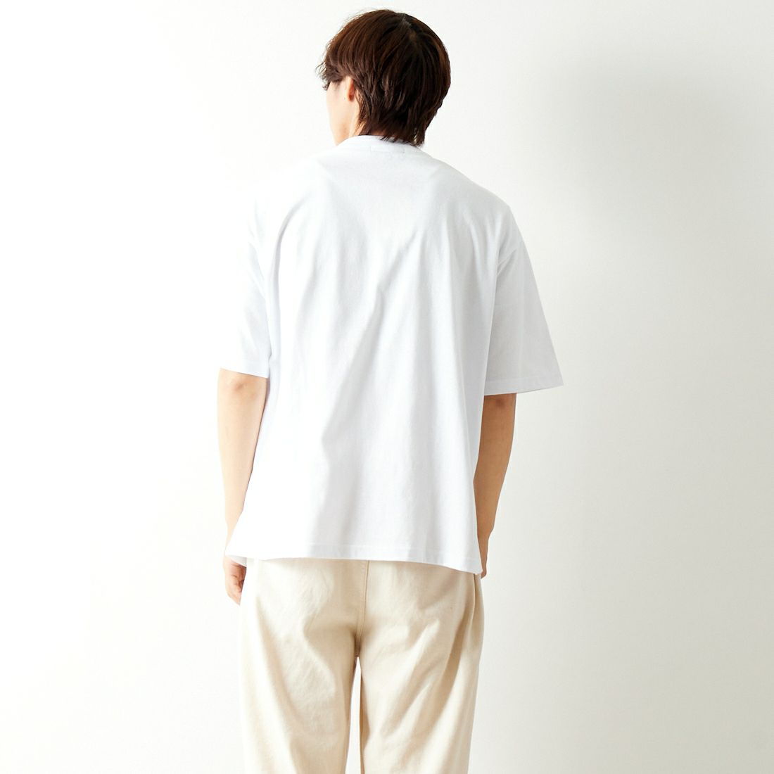33Degrees [サーティースリーディグリーズ] 髭おじさんサガラ刺繍半袖Tシャツ [TDR-242-024] H WHITE &&モデル身長：179cm 着用サイズ：L&&