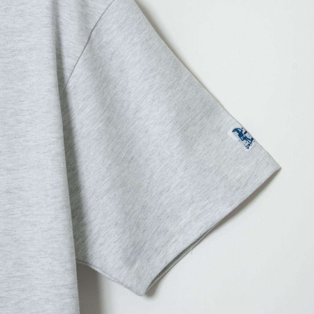 The Endless Summer [エンドレスサマー] 別注 サーフBUHI サガラ刺繍ロゴバックプリントTシャツ [C-24574500-JF] 03 GRAY