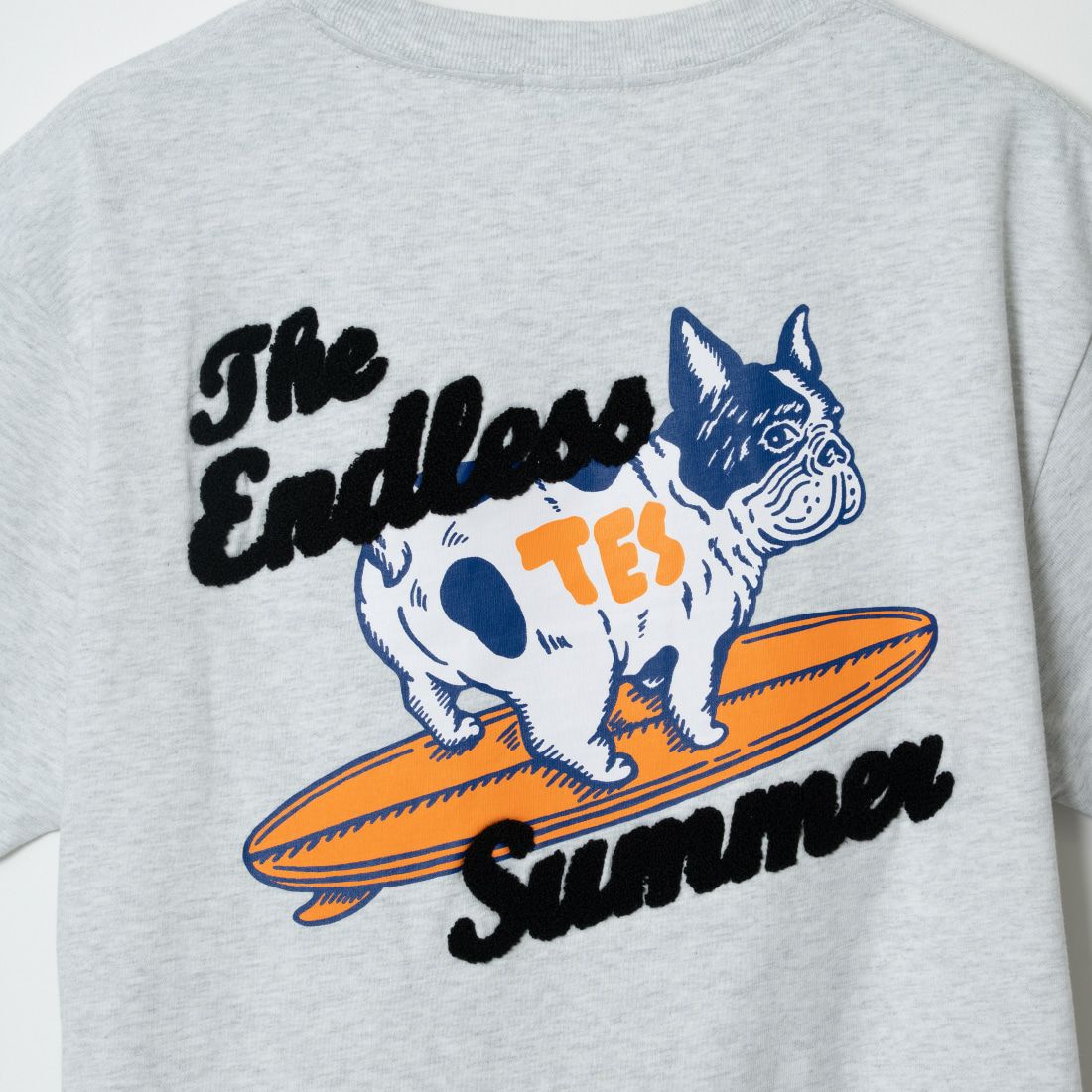 The Endless Summer [エンドレスサマー] 別注 サーフBUHI サガラ刺繍ロゴバックプリントTシャツ [C-24574500-JF] 03 GRAY