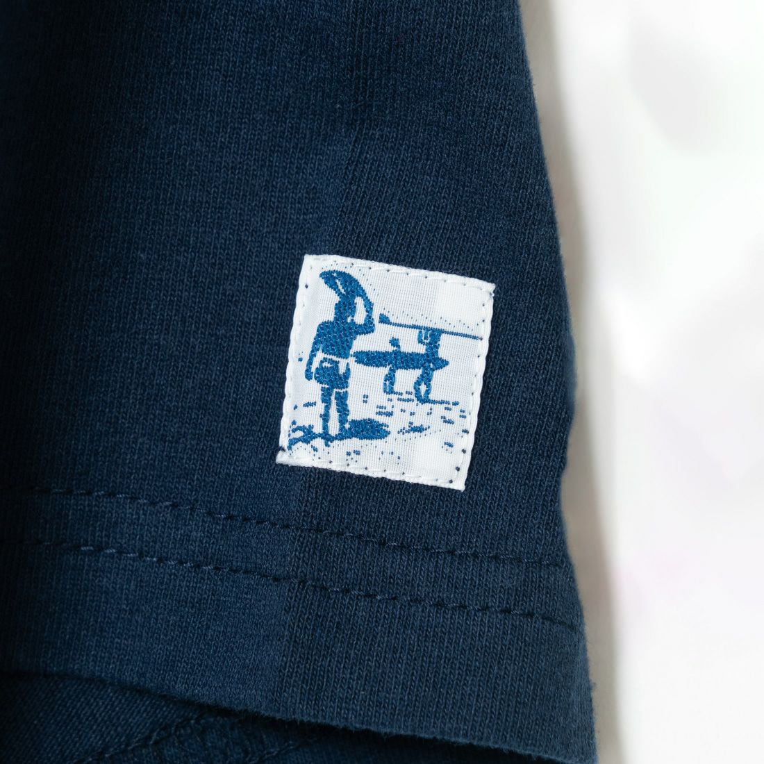 The Endless Summer [エンドレスサマー] 別注 花柄ワンポイント刺繍ロゴ ショートスリーブTシャツ [FH-24574503-JF] 60 NAVY