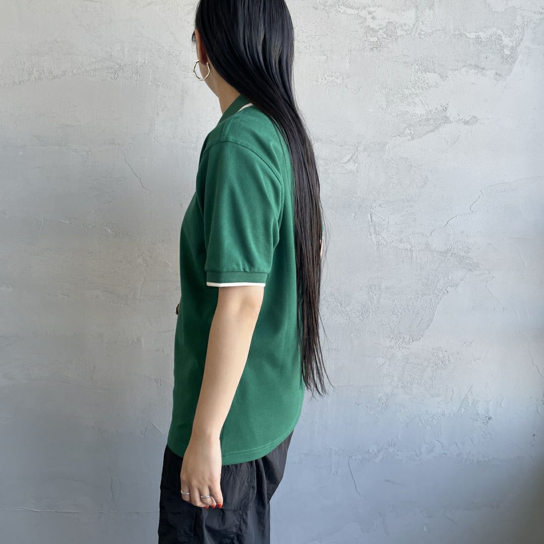 THE FOX [ザフォックス] 別注 ワンポイントロゴポロシャツ [JF24SS-05-JF] GREEN &&モデル身長：156cm 着用サイズ：S&&