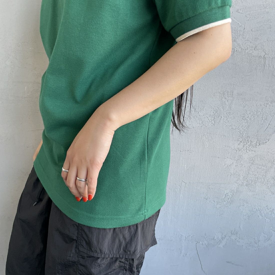 THE FOX [ザフォックス] 別注 ワンポイントロゴポロシャツ [JF24SS-05-JF] GREEN &&モデル身長：156cm 着用サイズ：S&&