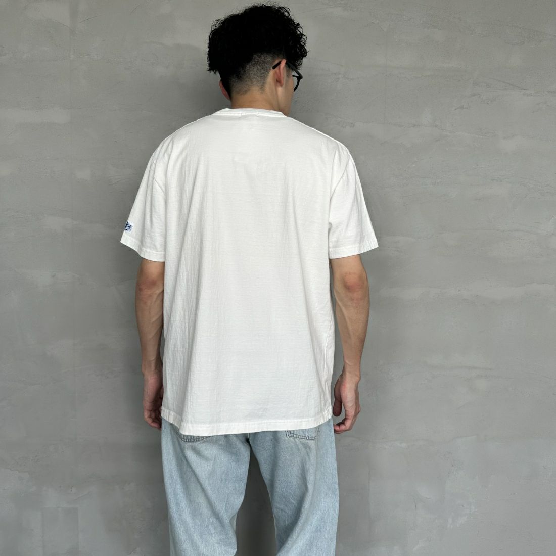 The Endless Summer [エンドレスサマー] 別注 花柄ワンポイント刺繍ロゴ ショートスリーブTシャツ [FH-24574503-JF] 07 WHITE &&モデル身長：168cm 着用サイズ：L&&