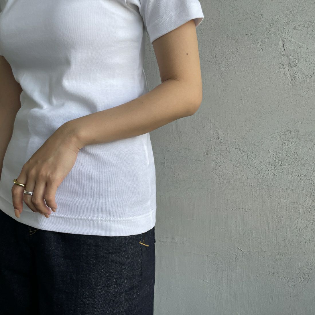 GICIPI [ジチピ] CRISTALLO クルーネックTシャツ [2412P] BIANCO &&モデル身長：163cm 着用サイズ：1&&