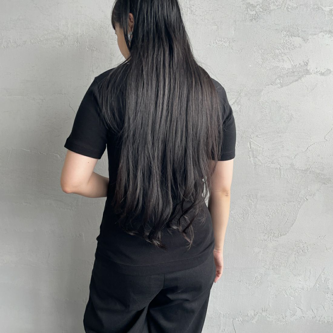 GICIPI [ジチピ] CRISTALLO クルーネックTシャツ [2412P] NERO &&モデル身長：156cm 着用サイズ：1&&