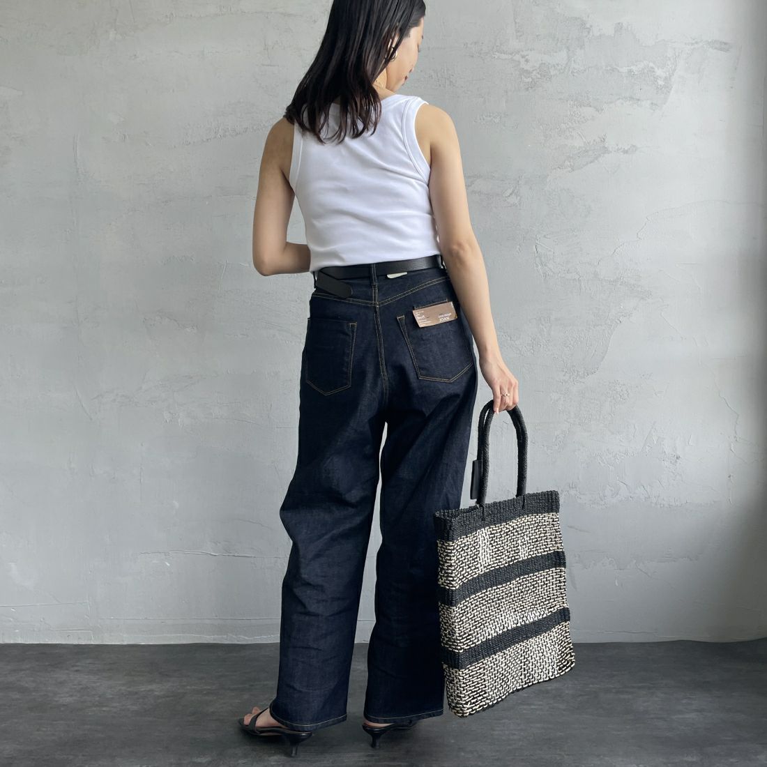 GICIPI [ジチピ] VANADIO タンクトップ [2410P] BIANCO &&モデル身長：163cm 着用サイズ：1&&