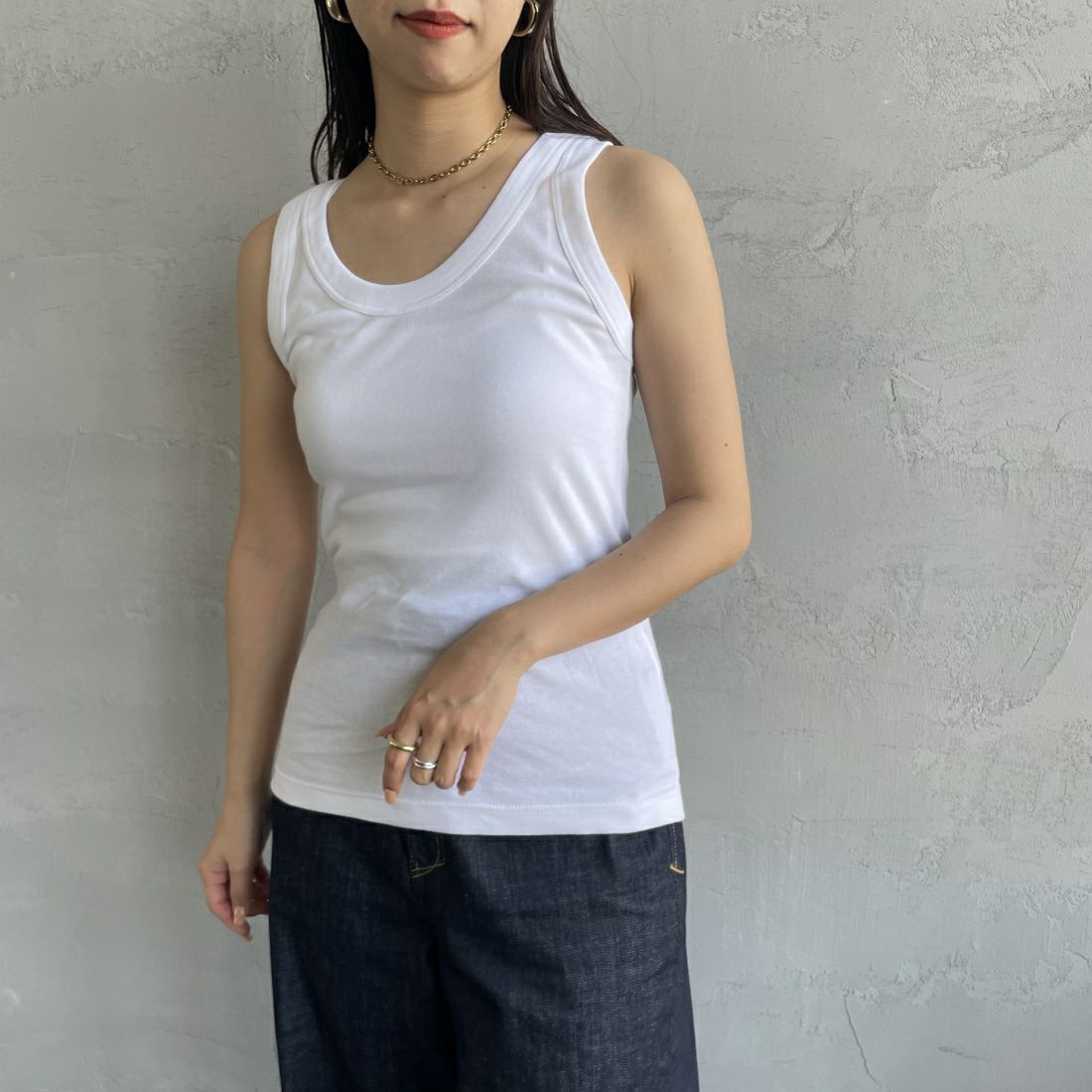 GICIPI [ジチピ] VANADIO タンクトップ [2410P] BIANCO &&モデル身長：163cm 着用サイズ：1&&