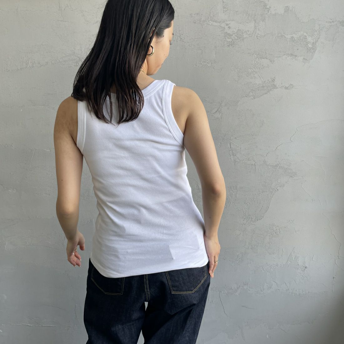 GICIPI [ジチピ] VANADIO タンクトップ [2410P] BIANCO &&モデル身長：163cm 着用サイズ：1&&