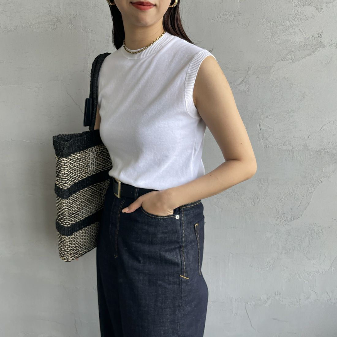 GICIPI [ジチピ] OPALE ノースリーブニットソー [2417P] BIANCO &&モデル身長：163cm 着用サイズ：1&&