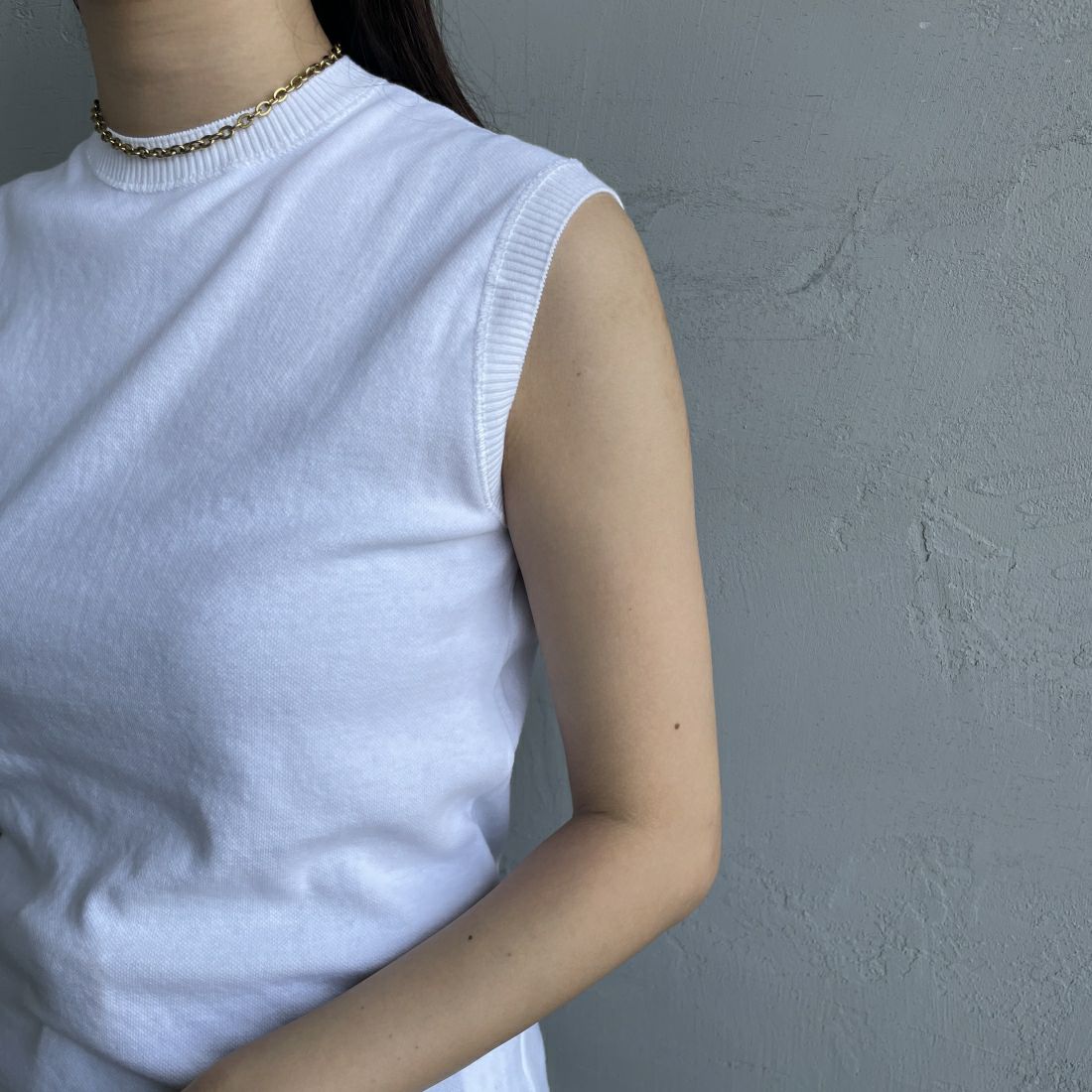 GICIPI [ジチピ] OPALE ノースリーブニットソー [2417P] BIANCO &&モデル身長：163cm 着用サイズ：1&&