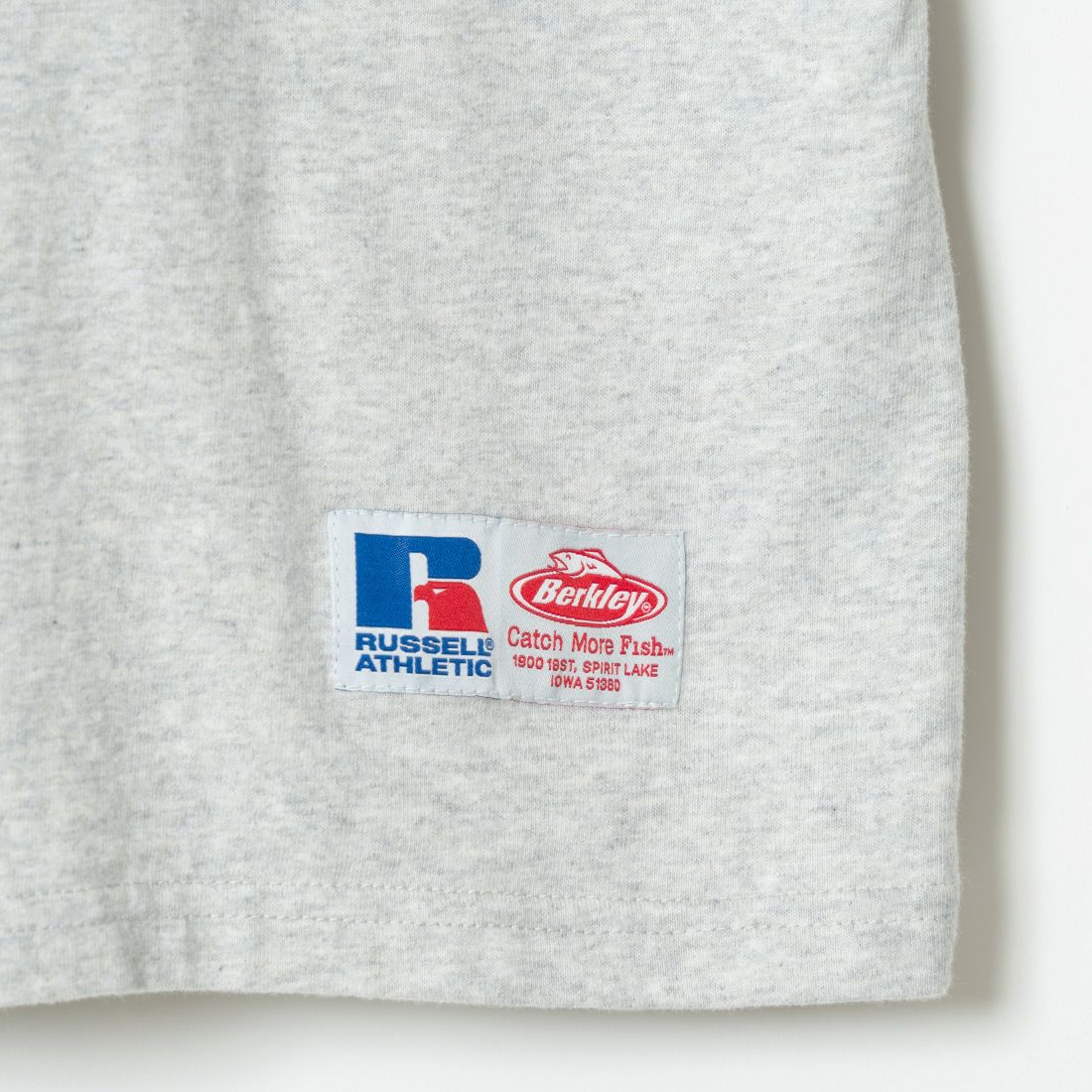 Berkley × RUSSELL ATHLETIC [バークレー × ラッセルアスレチック] 別注 CATCH MORE FISH バックプリントTシャツ [RBK-24175IN-JF1] ASH