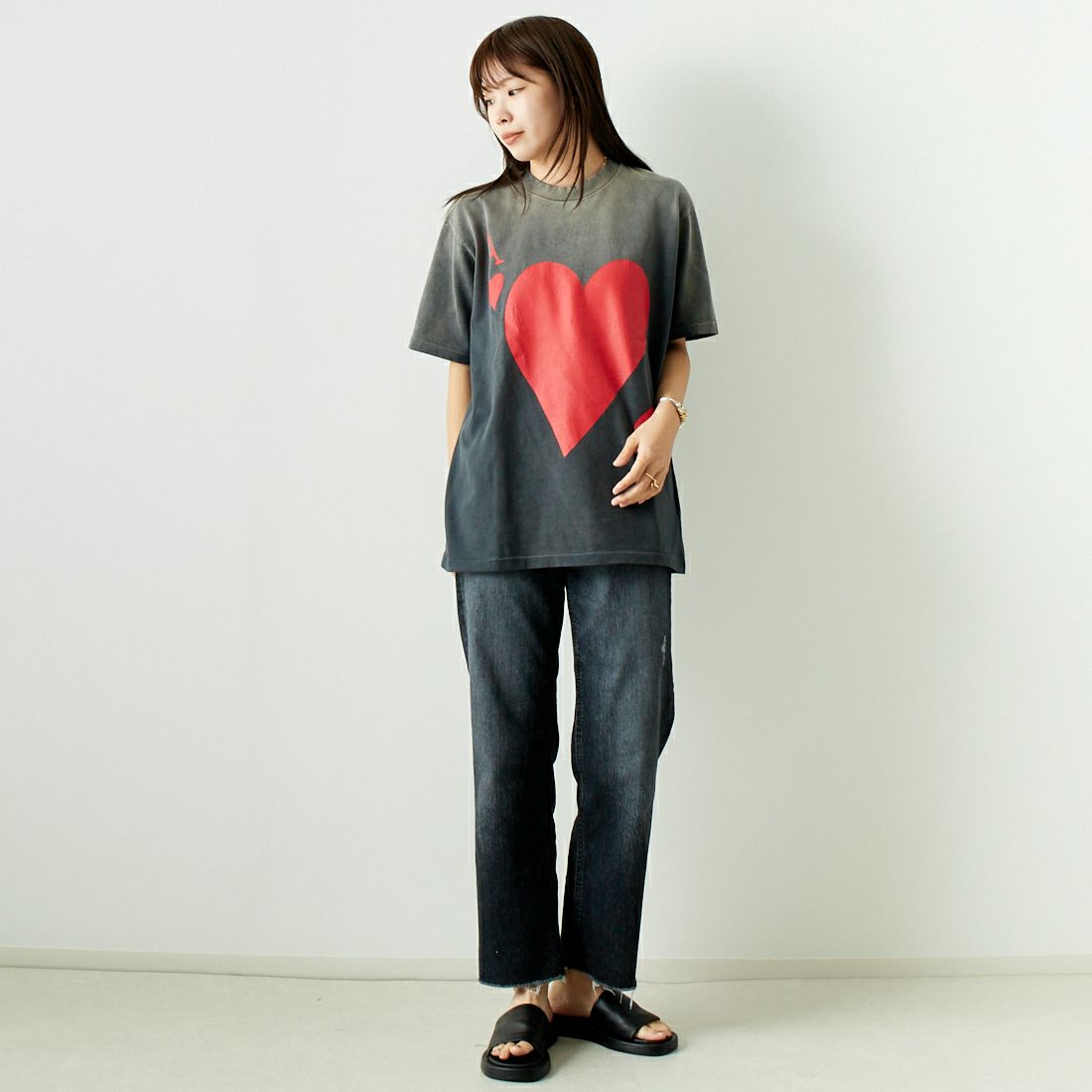 JACKSON MATISSE [ジャクソンマティス] ハートA Tシャツ [JM24SS031] BLACK &&モデル身長：167cm 着用サイズ：M&&