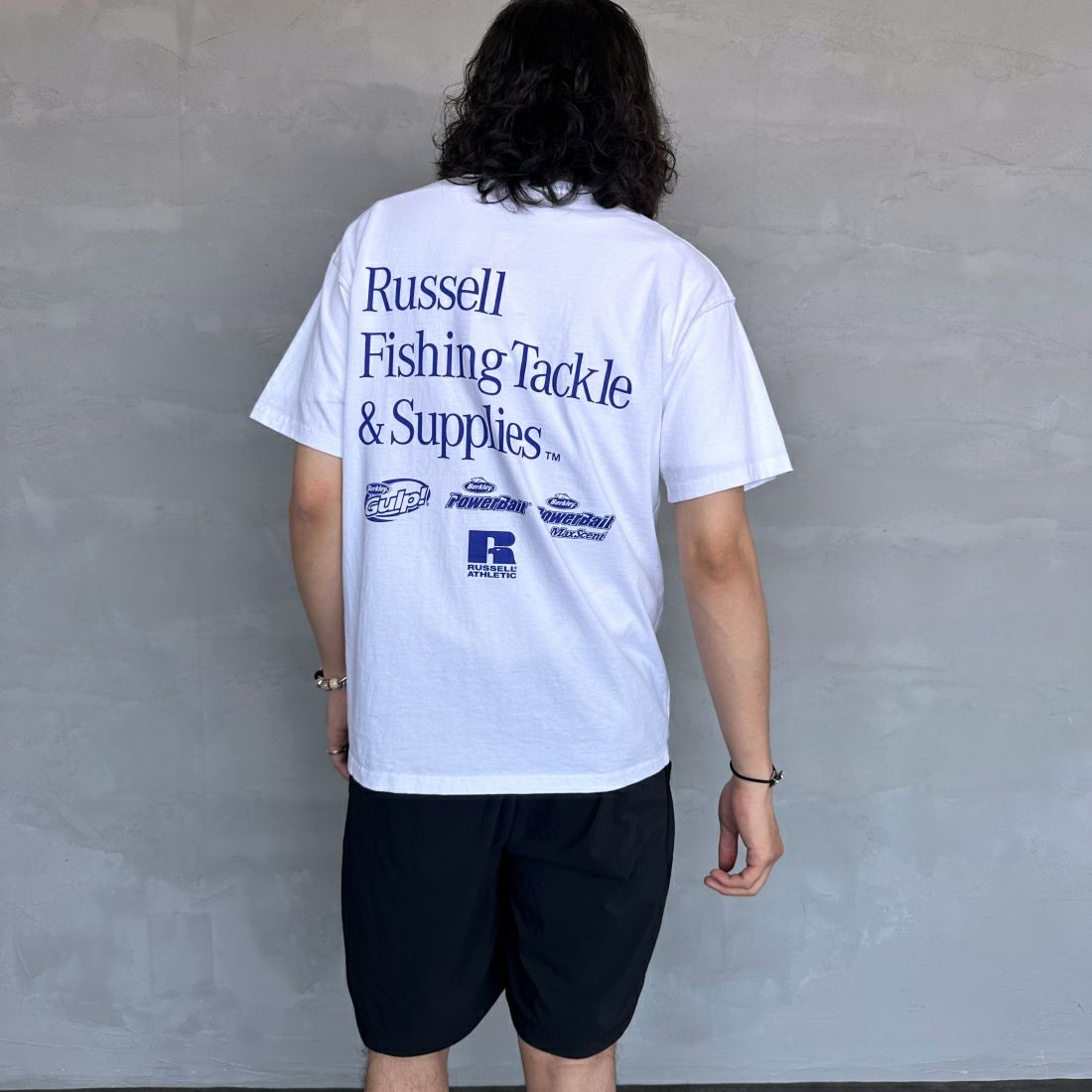 Berkley × RUSSELL ATHLETIC [バークレー × ラッセルアスレチック] 別注 バックプリントTシャツ [RBK-24175IN-JF2] WHITE &&モデル身長：173cm 着用サイズ：M&&