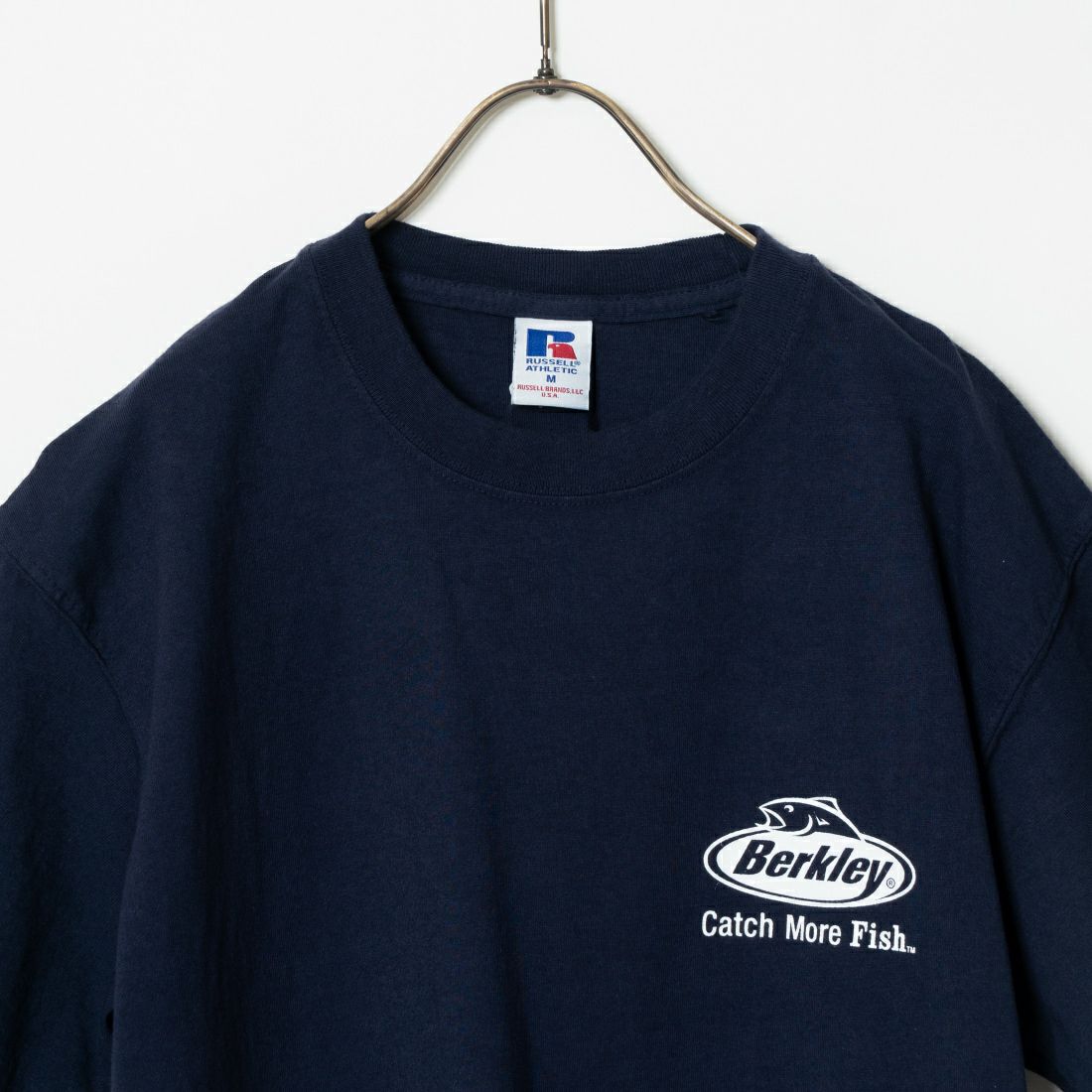 Berkley × RUSSELL ATHLETIC [バークレー × ラッセルアスレチック] 別注 バックプリントTシャツ [RBK-24175IN-JF2] NAVY