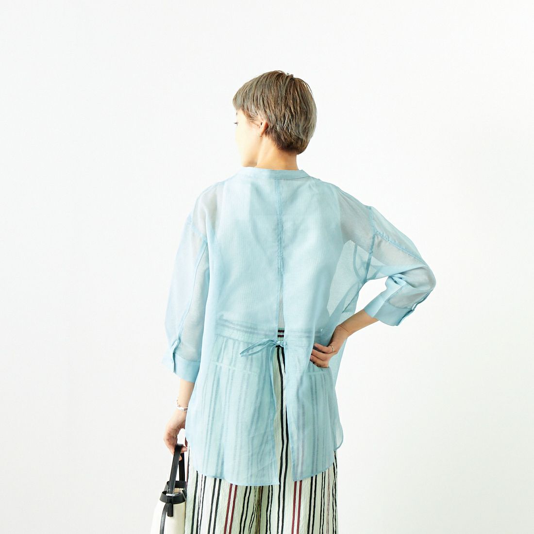Jf Ready Made [ジェイエフレディメイド] シアーリネンバックリボンシャツ [754376] 72 ｸﾞﾘｰﾝ &&モデル身長：160cm 着用サイズ：F&&